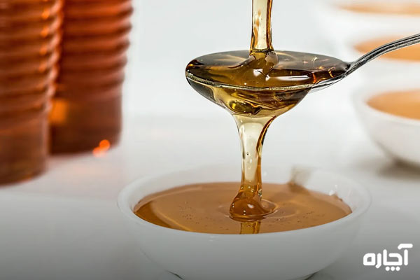برای درمان جوش زیرپوستی، از عسل خام استفاده کنید.