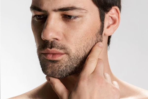 معرفی 4 داروی موثر در درمان ریزش سکه ای ریش